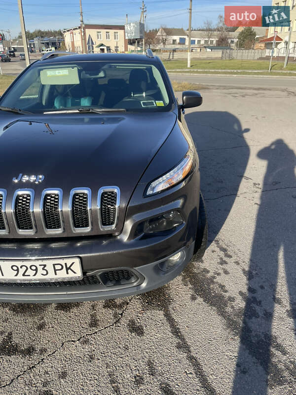 Позашляховик / Кросовер Jeep Cherokee 2016 в Володарці