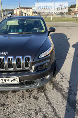 Позашляховик / Кросовер Jeep Cherokee 2016 в Володарці