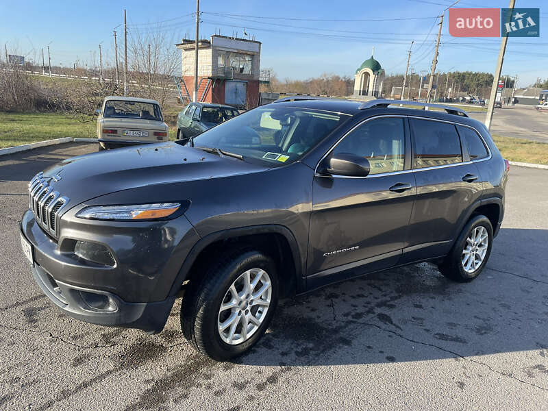 Позашляховик / Кросовер Jeep Cherokee 2016 в Володарці
