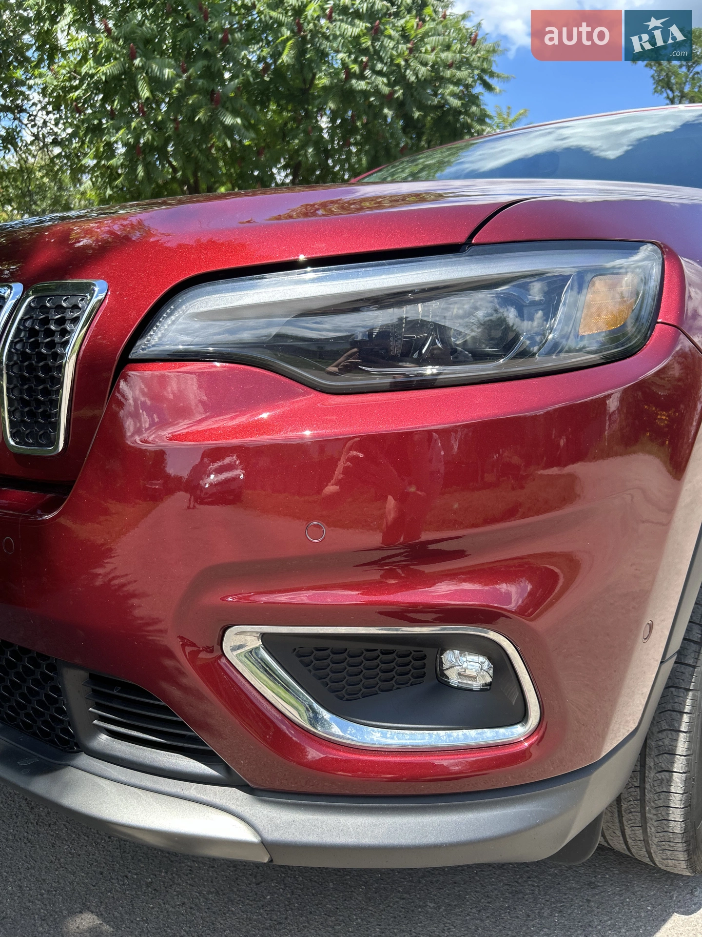 Jeep Cherokee 2019 VIN 1C4PJMDX3KD435987 фото оголошення 4 з 18