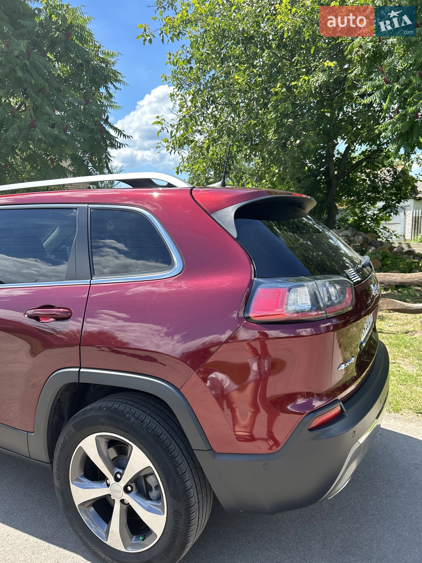 Jeep Cherokee 2019 VIN 1C4PJMDX3KD435987 фото оголошення 6 з 18