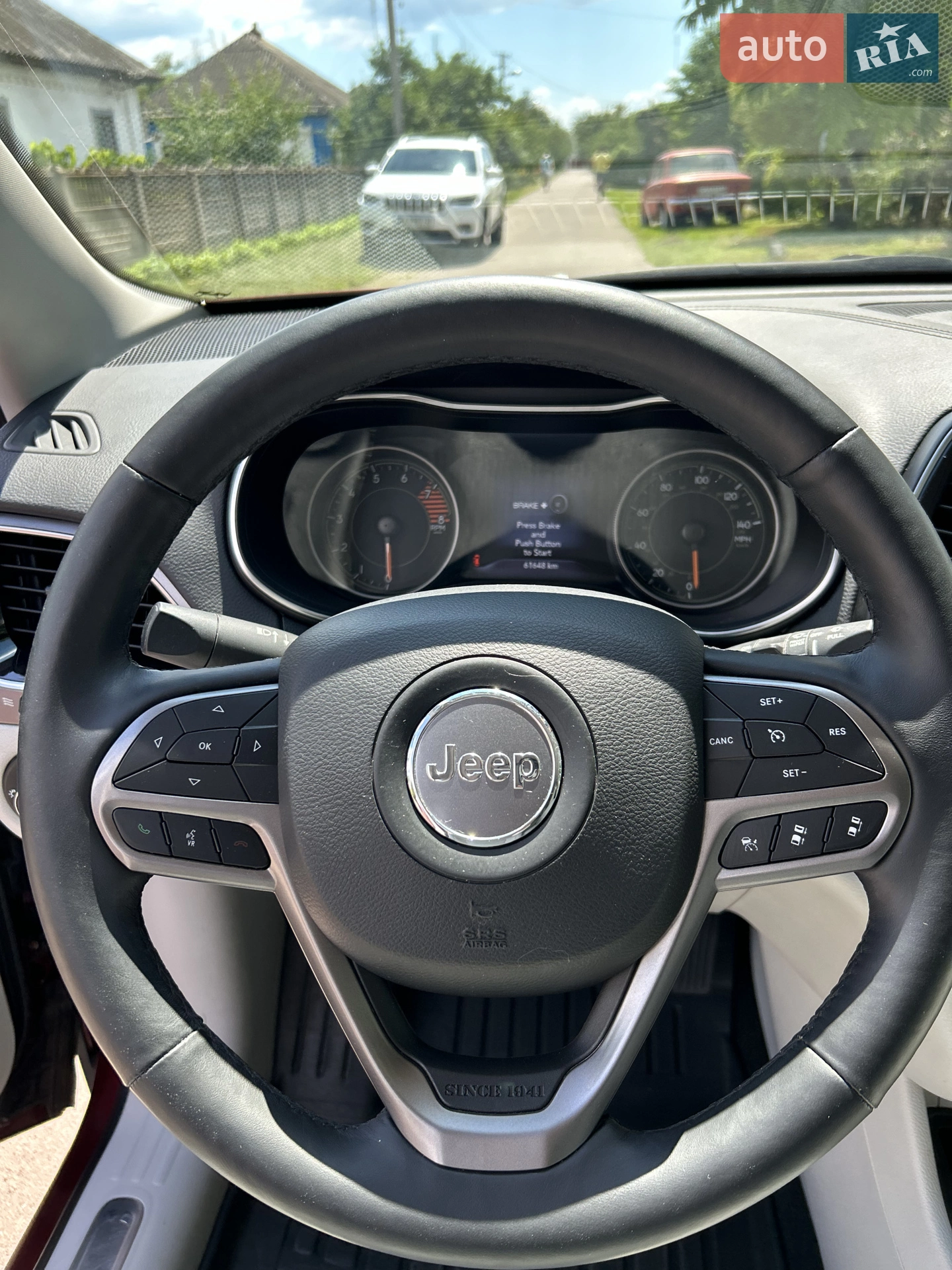 Jeep Cherokee 2019 VIN 1C4PJMDX3KD435987 фото оголошення 10 з 18