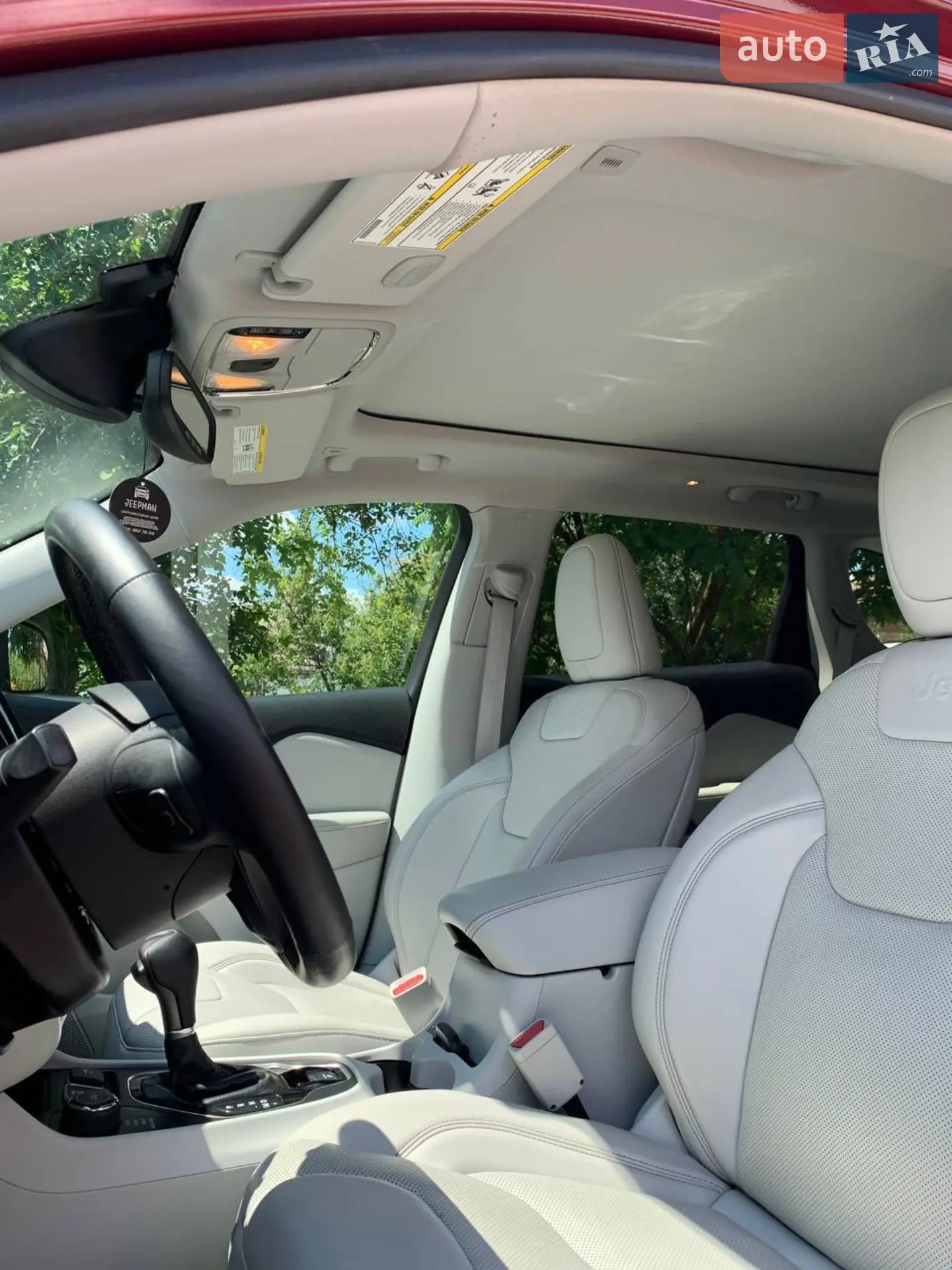 Jeep Cherokee 2019 VIN 1C4PJMDX3KD435987 фото оголошення 13 з 18