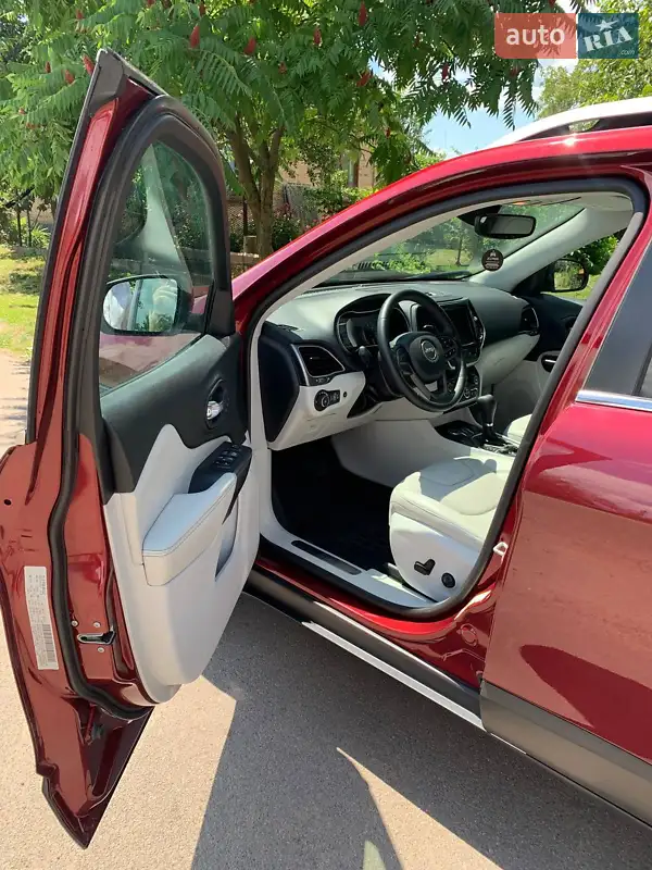 Jeep Cherokee 2019 VIN 1C4PJMDX3KD435987 фото оголошення 5 з 60