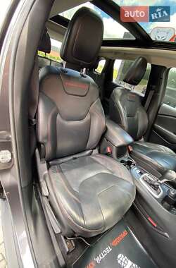 Внедорожник / Кроссовер Jeep Cherokee 2014 в 