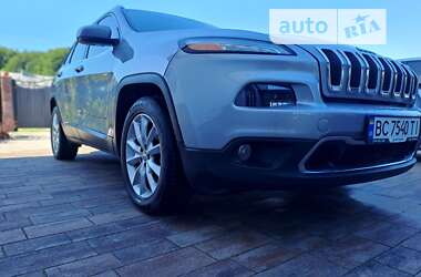 Внедорожник / Кроссовер Jeep Cherokee 2016 в 