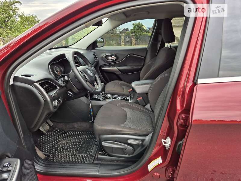 Позашляховик / Кросовер Jeep Cherokee 2018 в Калуші