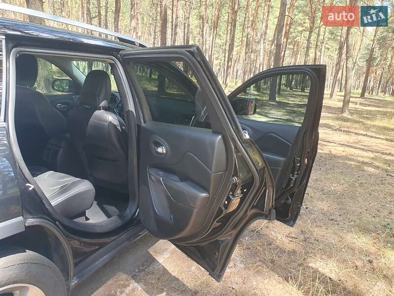 Позашляховик / Кросовер Jeep Cherokee 2018 в Сумах фото 18 Позашляховик / Кросовер Jeep Cherokee 2018 в Сумах