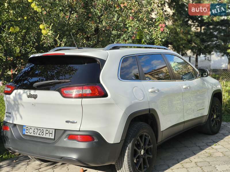 Внедорожник / Кроссовер Jeep Cherokee 2014 в Львове