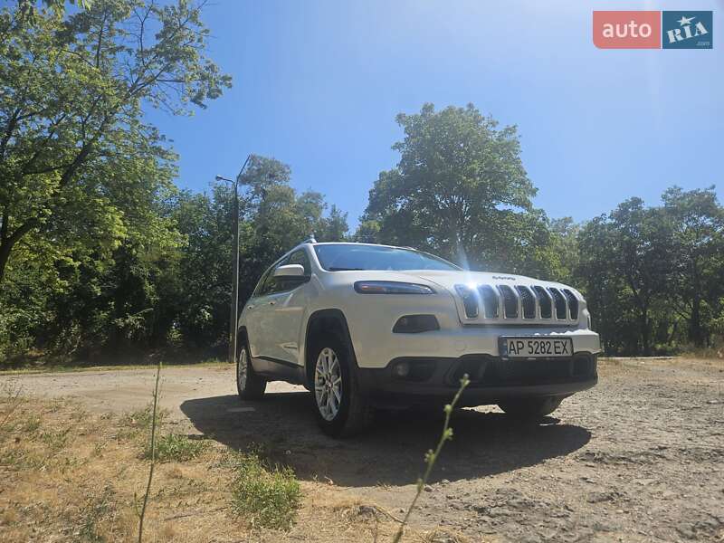 Внедорожник / Кроссовер Jeep Cherokee 2014 в Запорожье
