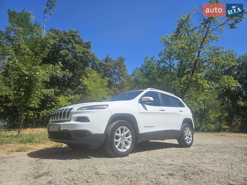 Внедорожник / Кроссовер Jeep Cherokee 2014 в Запорожье