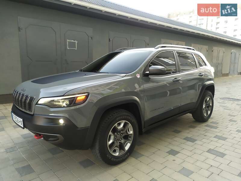 Внедорожник / Кроссовер Jeep Cherokee 2019 в Ивано-Франковске