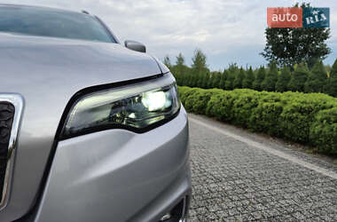 Внедорожник / Кроссовер Jeep Cherokee 2019 в 