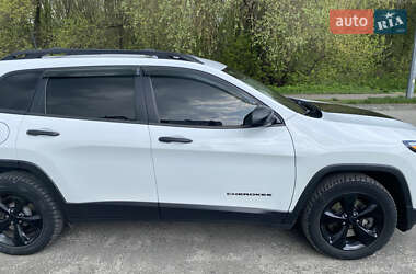 Внедорожник / Кроссовер Jeep Cherokee 2016 в Сумах