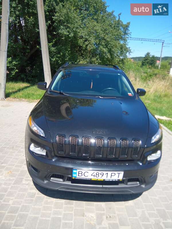 Внедорожник / Кроссовер Jeep Cherokee 2015 в Моршине фото 14 Внедорожник / Кроссовер Jeep Cherokee 2015 в Моршине