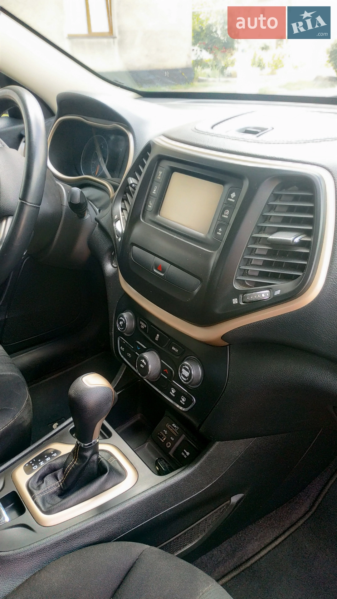 2016 Jeep Cherokee - мініатюра 11