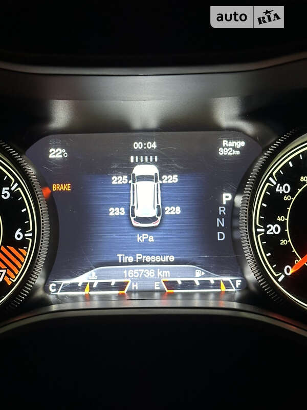 Позашляховик / Кросовер Jeep Cherokee 2015 в Львові