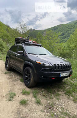 Внедорожник / Кроссовер Jeep Cherokee 2013 в Одессе