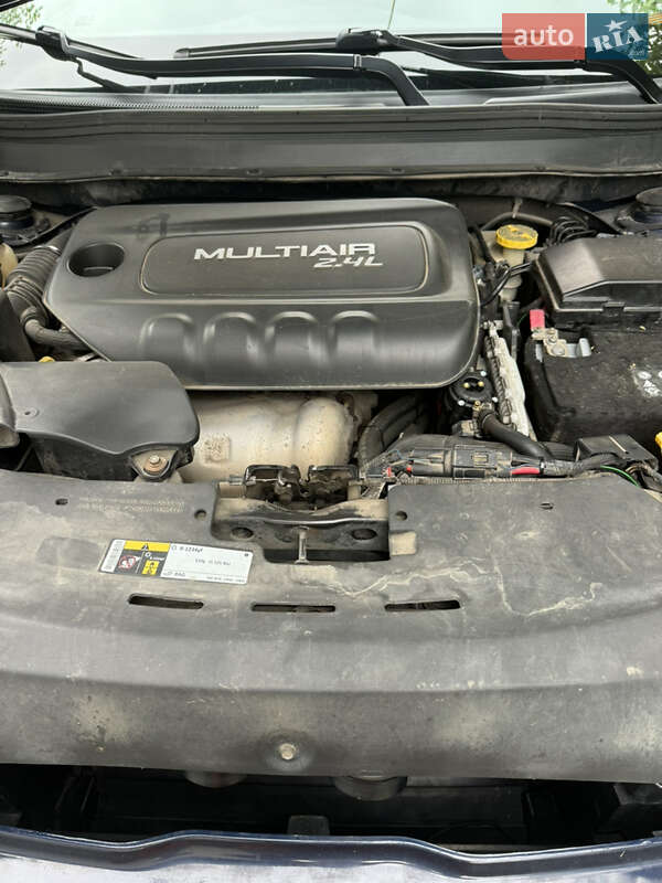 Внедорожник / Кроссовер Jeep Cherokee 2015 в Львове фото 34 Внедорожник / Кроссовер Jeep Cherokee 2015 в Львове