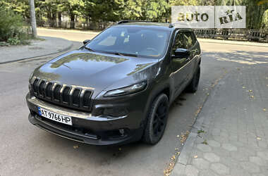 Позашляховик / Кросовер Jeep Cherokee 2015 в Івано-Франківську