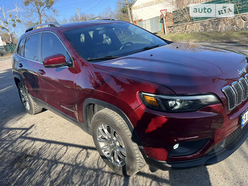 Позашляховик / Кросовер Jeep Cherokee 2020 в 