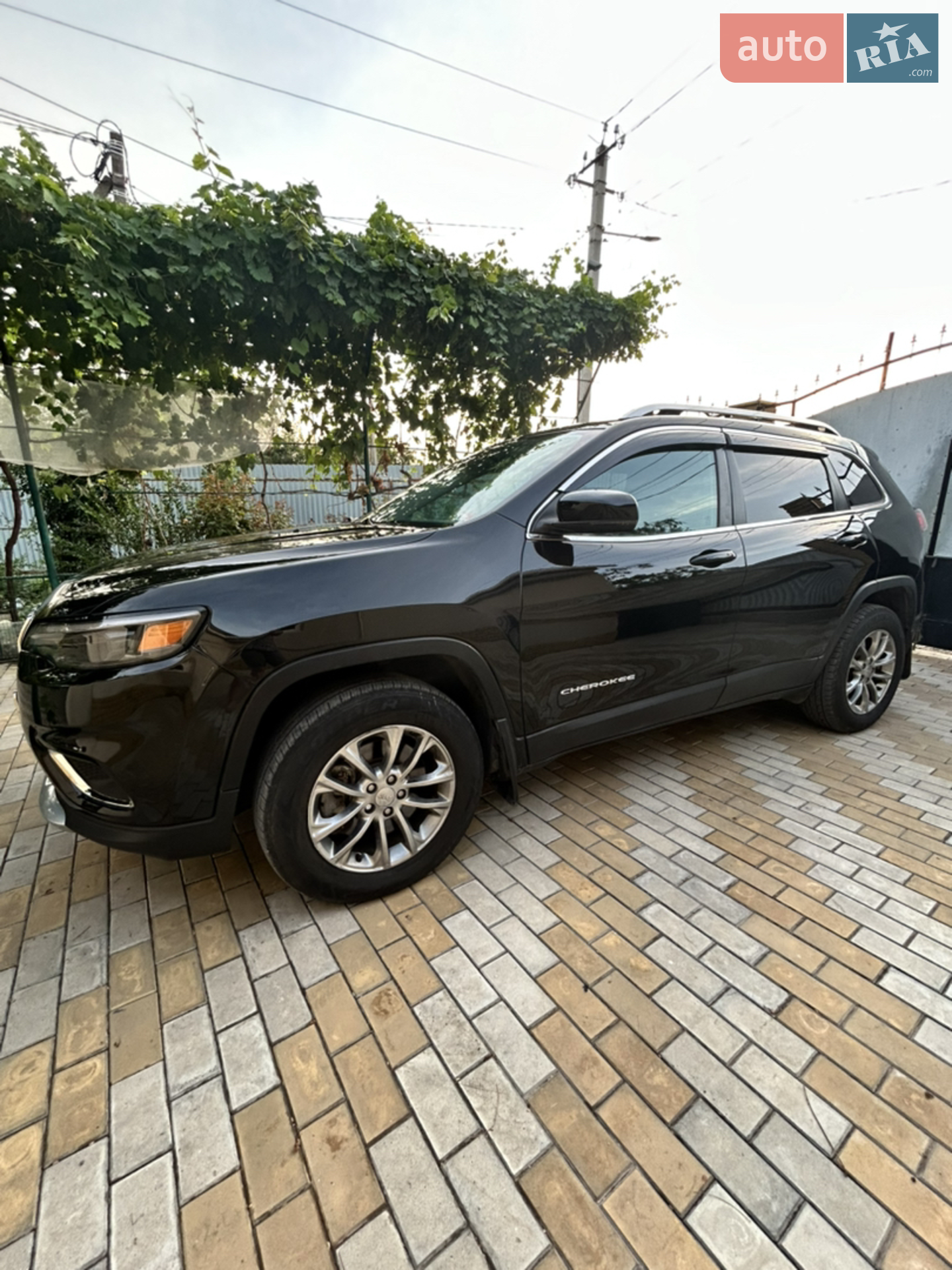 2018 Jeep Cherokee - мініатюра 14