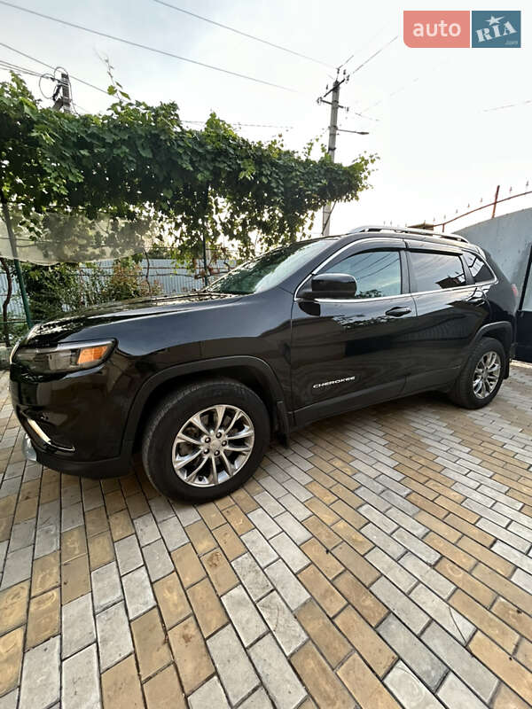 Внедорожник / Кроссовер Jeep Cherokee 2018 в Рени