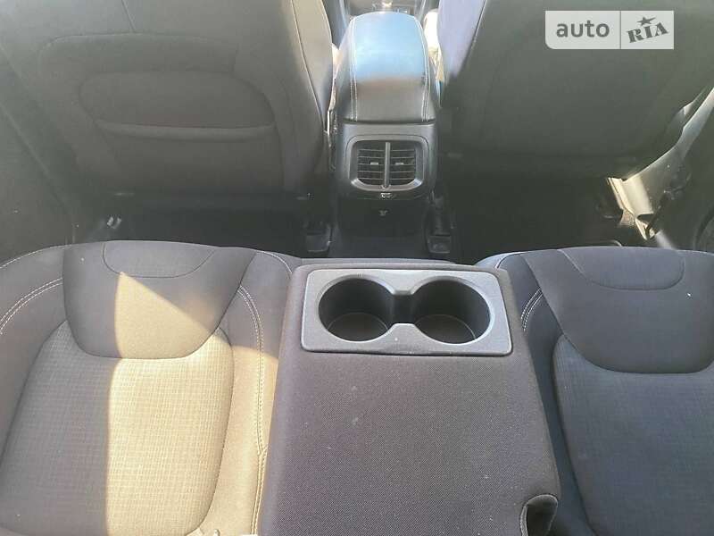 Внедорожник / Кроссовер Jeep Cherokee 2015 в Смеле фото 9 Внедорожник / Кроссовер Jeep Cherokee 2015 в Смеле