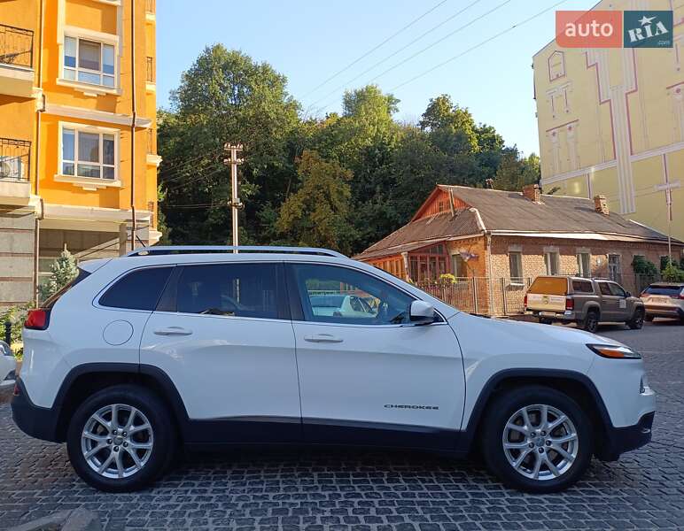 Внедорожник / Кроссовер Jeep Cherokee 2015 в Киеве фото 10 Внедорожник / Кроссовер Jeep Cherokee 2015 в Киеве