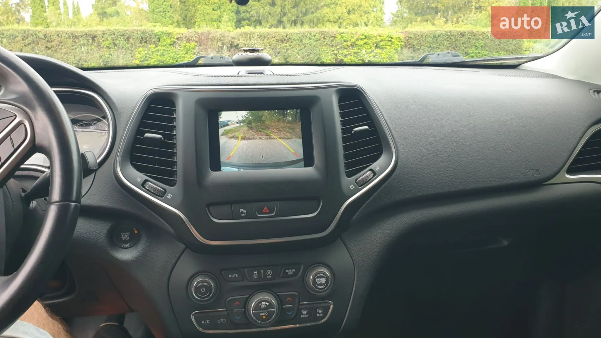 2019 Jeep Cherokee - мініатюра 38