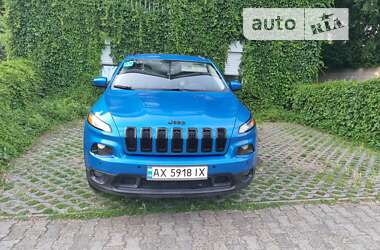 Внедорожник / Кроссовер Jeep Cherokee 2017 в Киеве