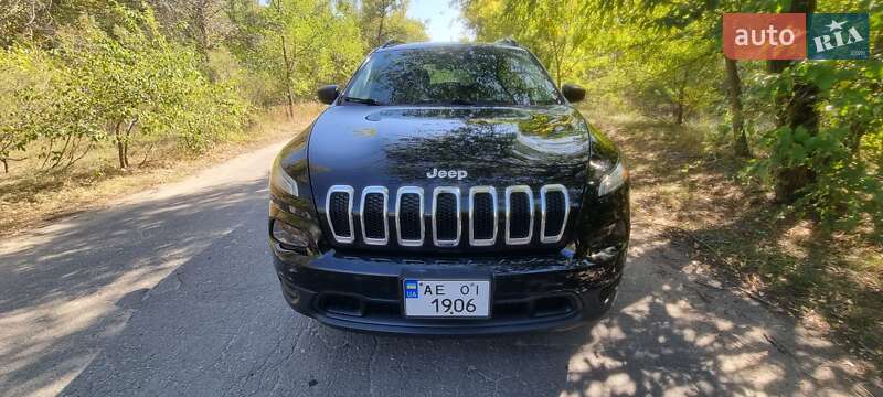 Внедорожник / Кроссовер Jeep Cherokee 2017 в Днепре
