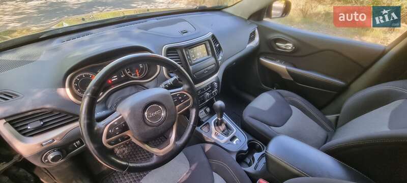 Внедорожник / Кроссовер Jeep Cherokee 2017 в Днепре