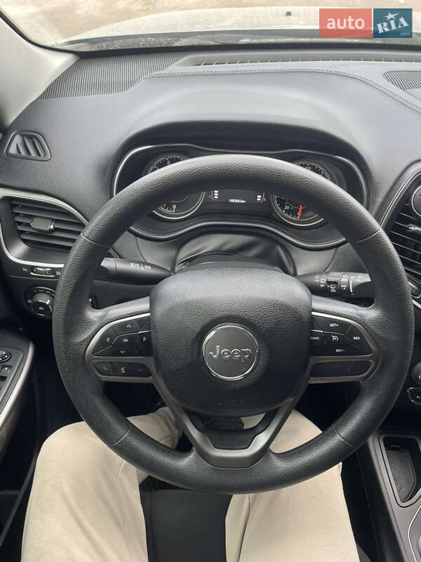 Позашляховик / Кросовер Jeep Cherokee 2018 в Чернігові
