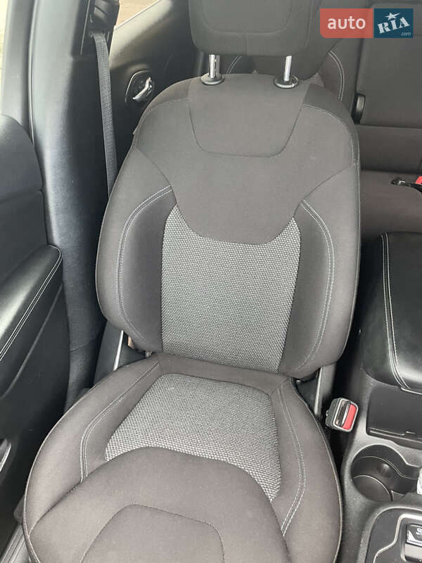 Позашляховик / Кросовер Jeep Cherokee 2018 в Чернігові