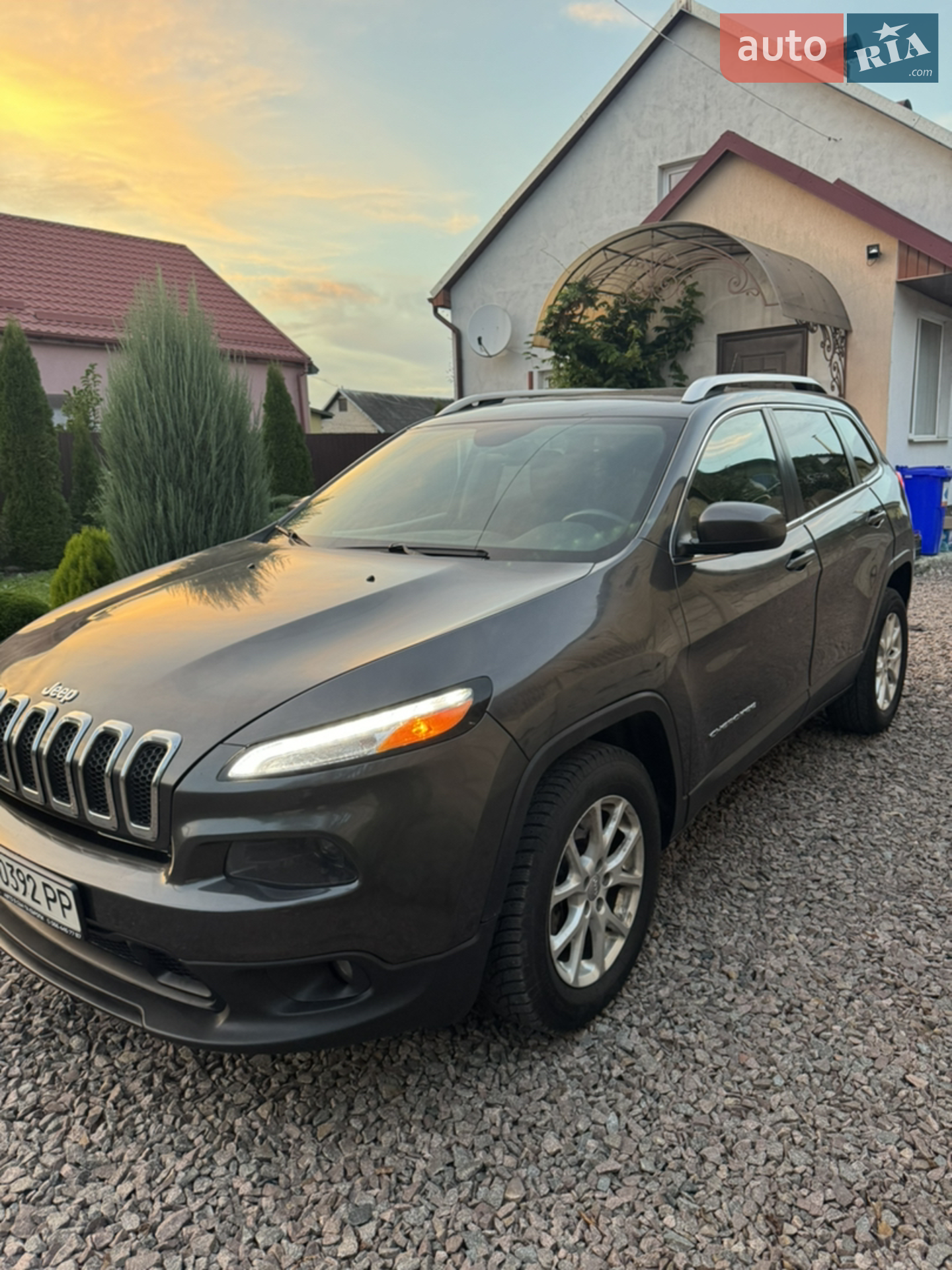 2015 Jeep Cherokee - мініатюра 26