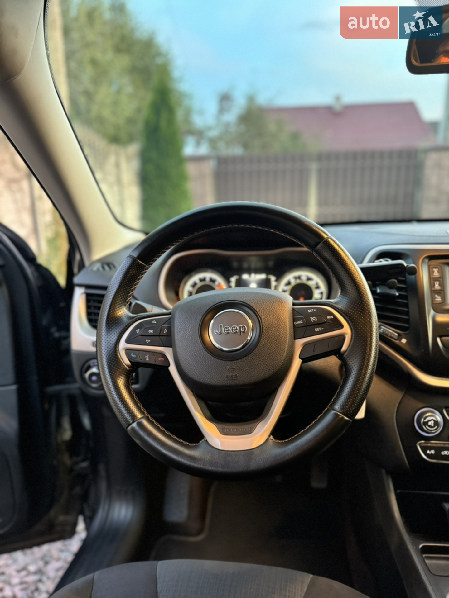 2015 Jeep Cherokee - мініатюра 35