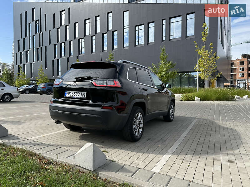 Внедорожник / Кроссовер Jeep Cherokee 2018 в Ровно