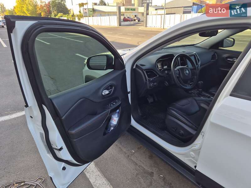 Позашляховик / Кросовер Jeep Cherokee 2018 в Полтаві