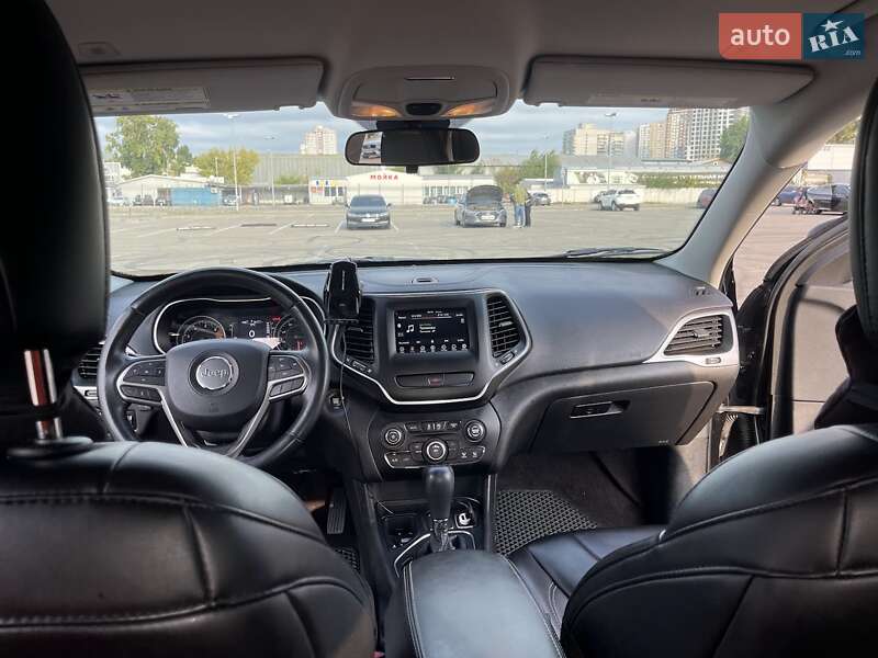 Внедорожник / Кроссовер Jeep Cherokee 2018 в Киеве фото 30 Внедорожник / Кроссовер Jeep Cherokee 2018 в Киеве