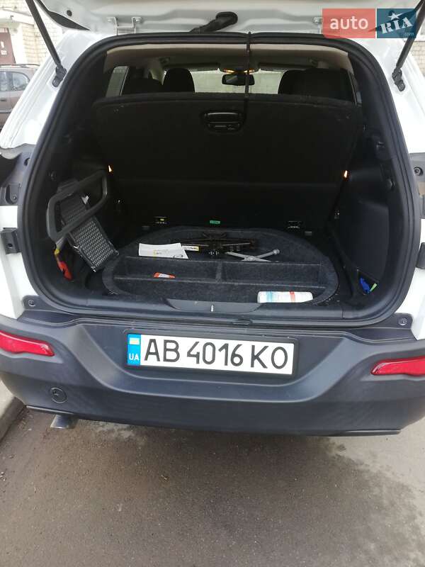 Позашляховик / Кросовер Jeep Cherokee 2013 в Вінниці