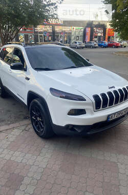 Внедорожник / Кроссовер Jeep Cherokee 2016 в Новомосковске