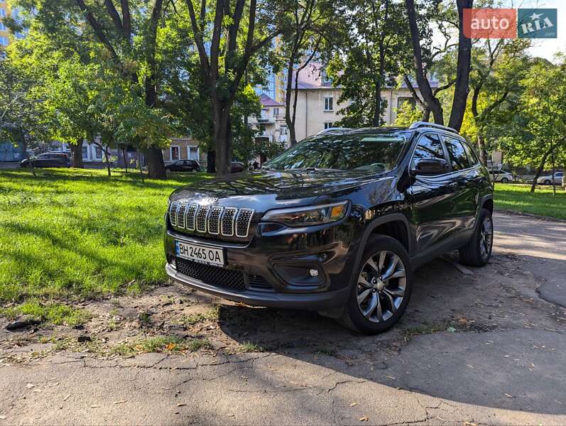 Внедорожник / Кроссовер Jeep Cherokee 2018 в Одессе