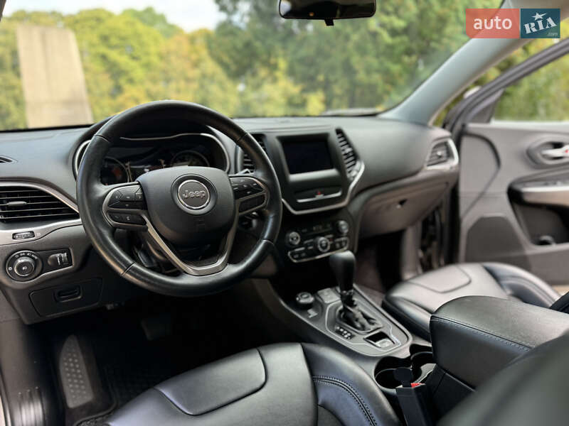 Позашляховик / Кросовер Jeep Cherokee 2018 в Києві