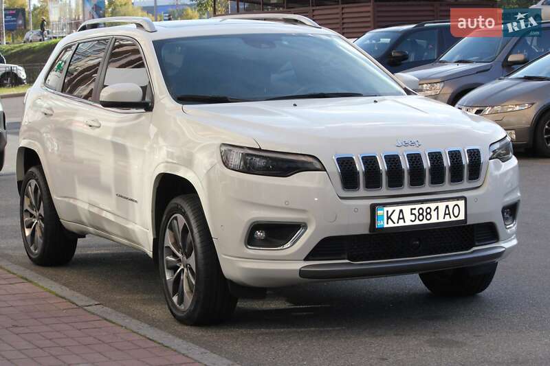 Внедорожник / Кроссовер Jeep Cherokee 2018 в Киеве