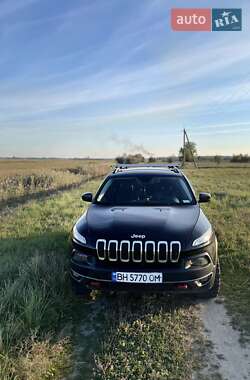 Внедорожник / Кроссовер Jeep Cherokee 2015 в Килии