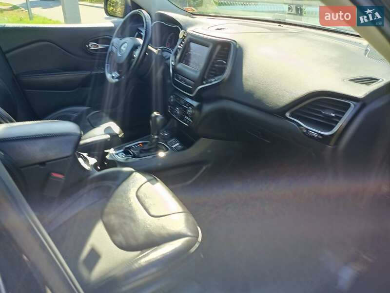 Внедорожник / Кроссовер Jeep Cherokee 2019 в Василькове фото 11 Внедорожник / Кроссовер Jeep Cherokee 2019 в Василькове