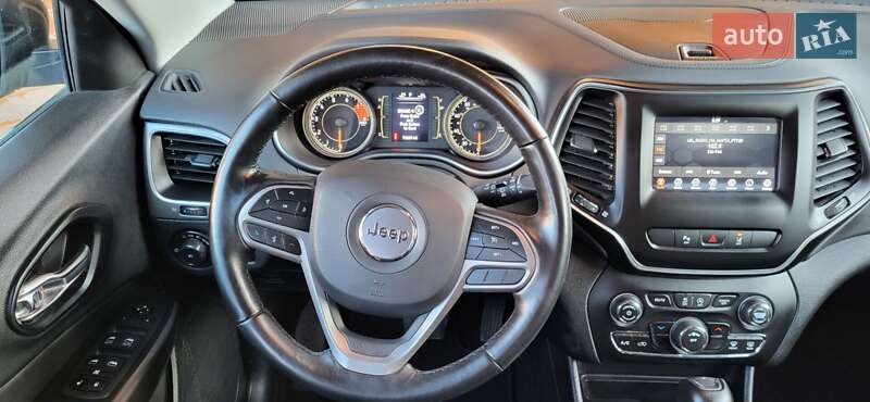 Позашляховик / Кросовер Jeep Cherokee 2021 в Києві