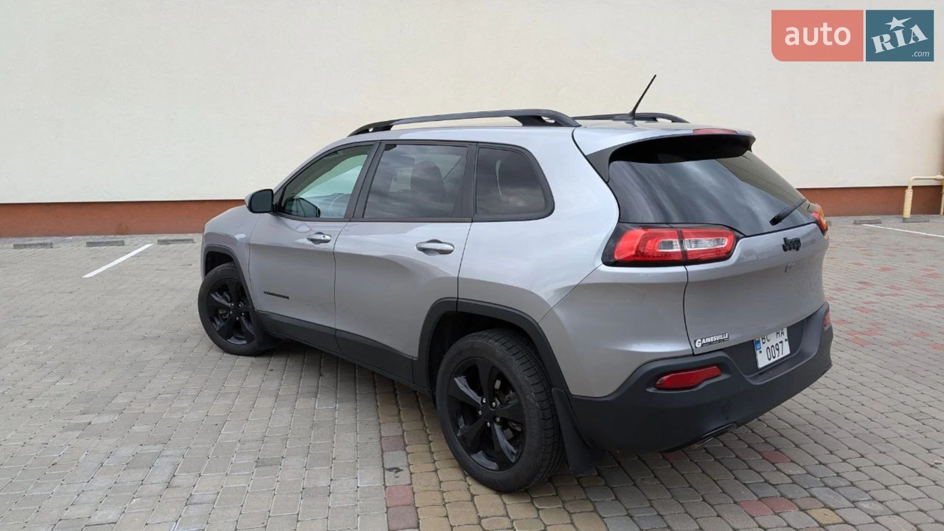 2017 Jeep Cherokee - мініатюра 10