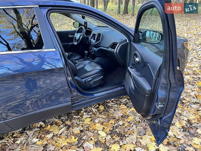 Позашляховик / Кросовер Jeep Cherokee 2020 в Хмельницькому фото 5 Позашляховик / Кросовер Jeep Cherokee 2020 в Хмельницькому